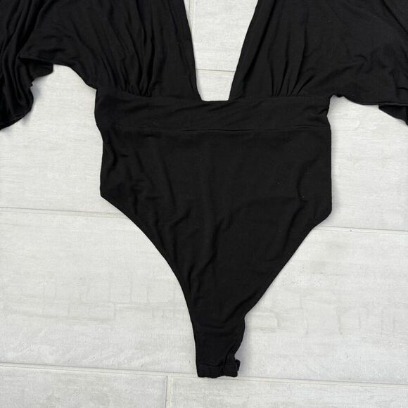 Jane Plus One Bodysuit Deep Plunge Open Back Bat Wings Black Top Button Closure - Picture 2 of 8